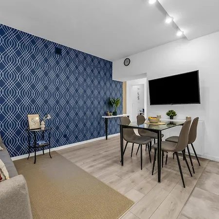 Apartman Old Town 2br Sleeps 6 Family-friendly *